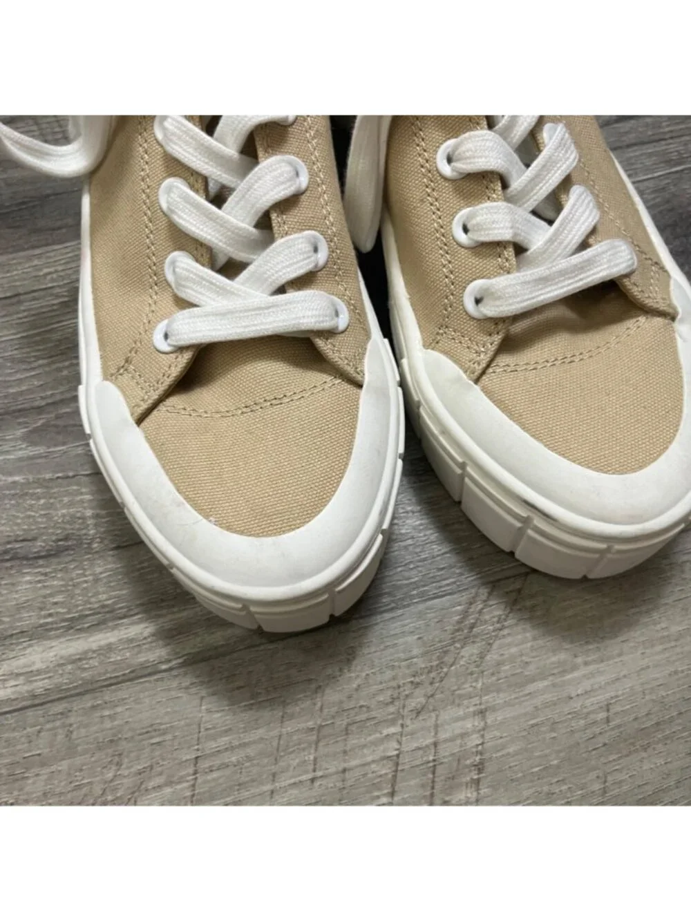 Mad Love Fran Lace Up Fashion Sneakers Tan White Women’s Size 8